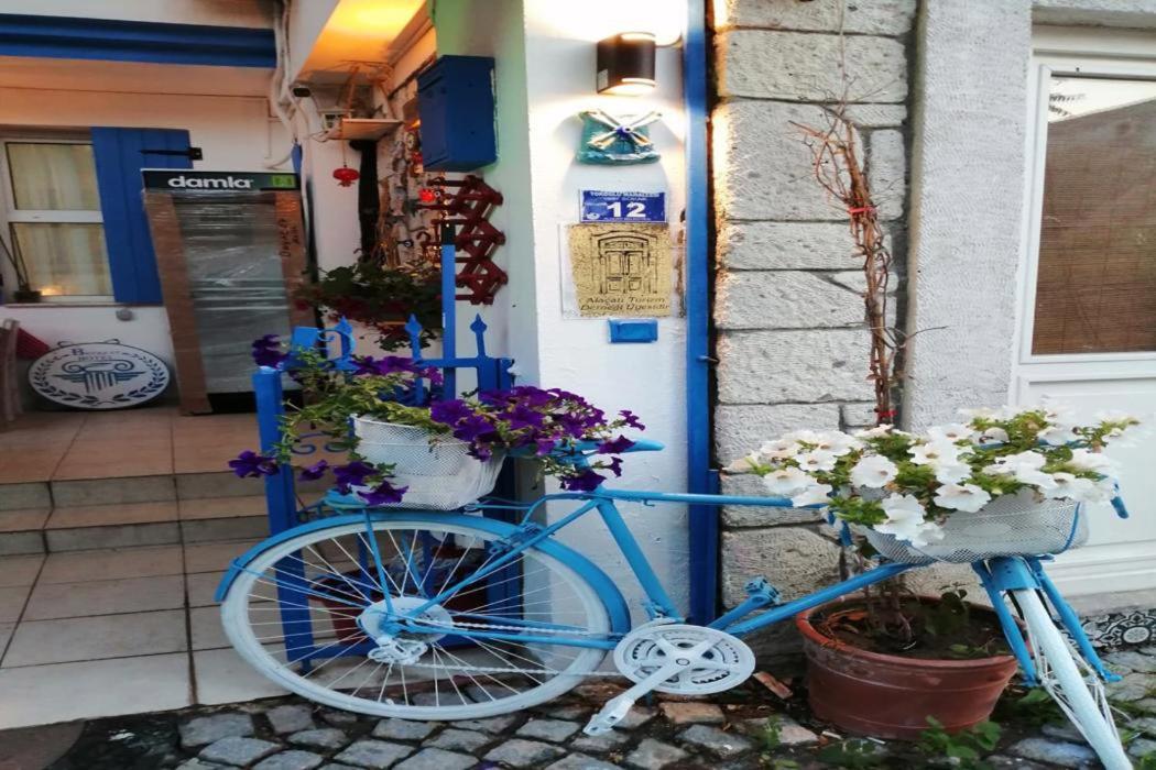 Beyaz Ev Hotel Alacatı Bagian luar foto