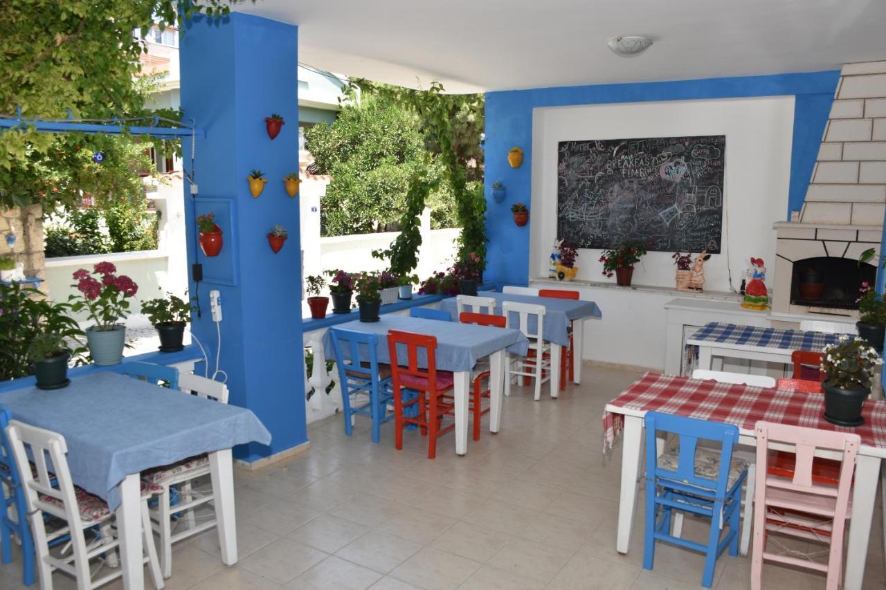 Beyaz Ev Hotel Alacatı Bagian luar foto
